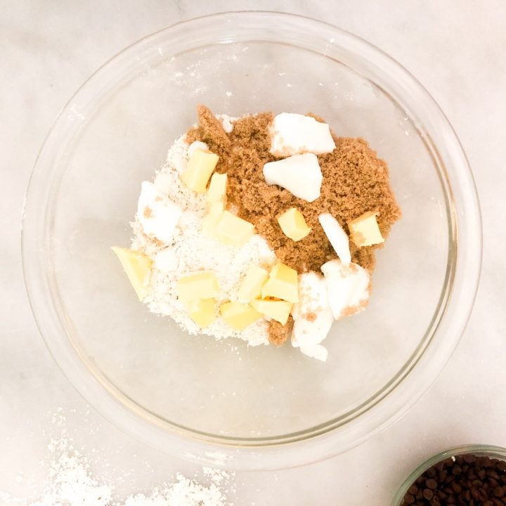 Brown sugar, bisquick, butter, and shortening in bowl.